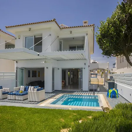 Villa Seafront Sirina Pearl *